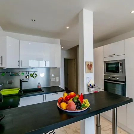 Tamaris Ap4206 By Riviera Homes 니스